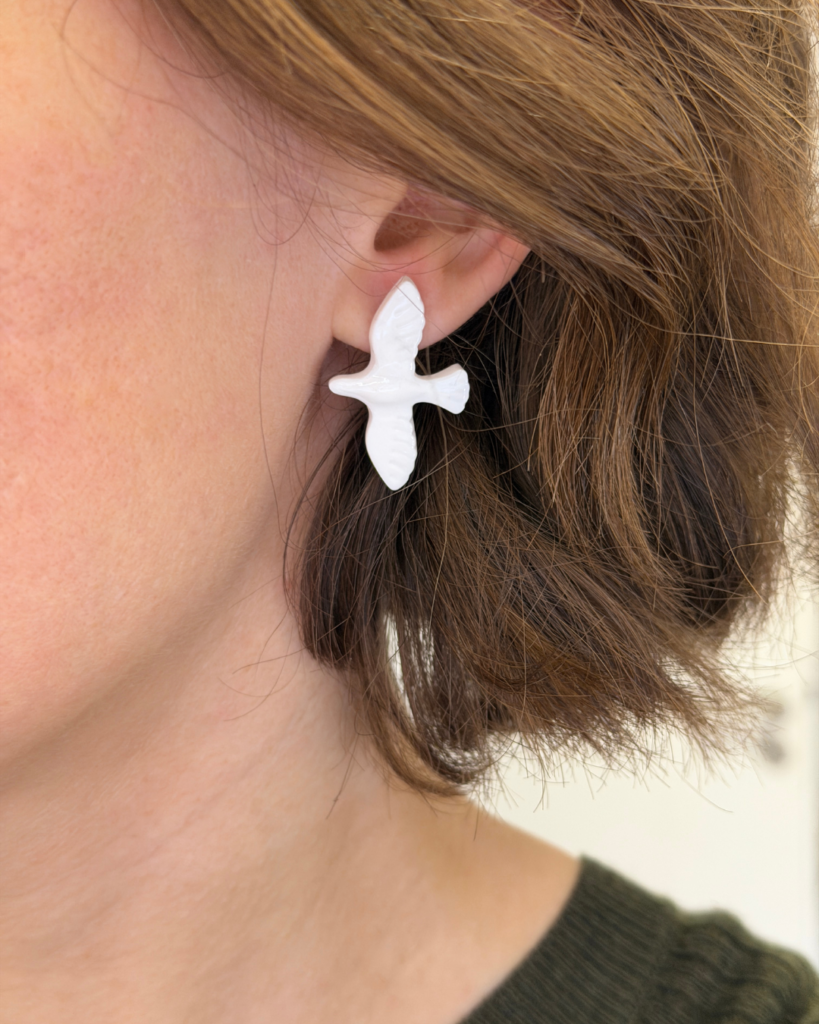 boucle d'oreilles puces oiseau blanc