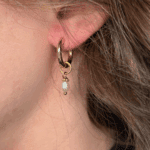 boucle oreilles perle de culture simple portee