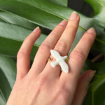 bague oiseau blanc