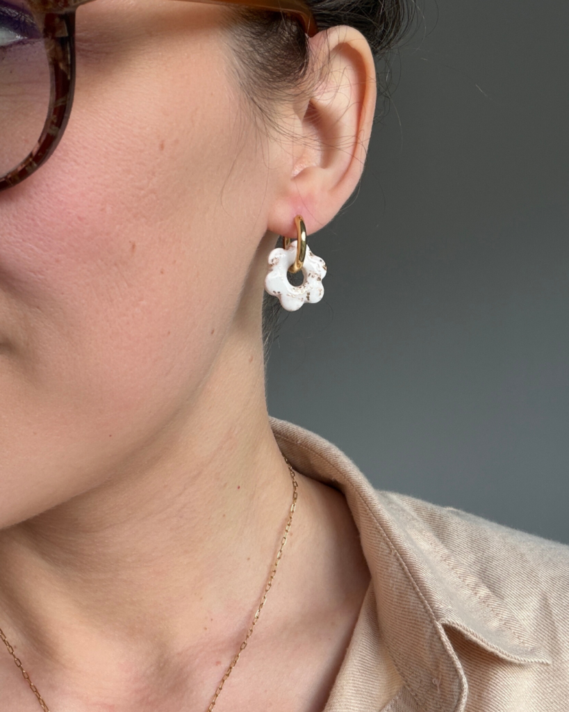 pampille fleur blanc or