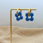 boucle d oreilles fleur de waide dore creoles lisses