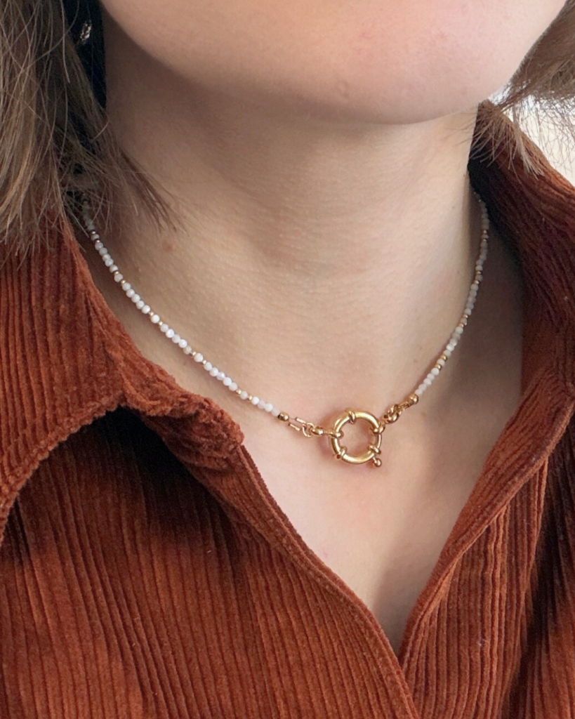 collier ras de cou nacre