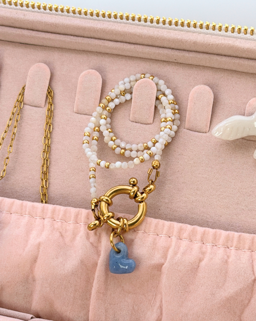 ras de cou coeur bleu nacre