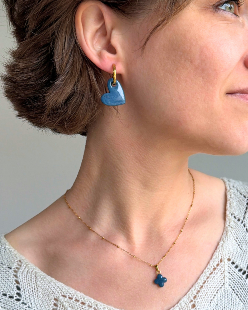 collier et coeur waide dore perlee