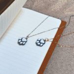 collier chien isatis tinctoria